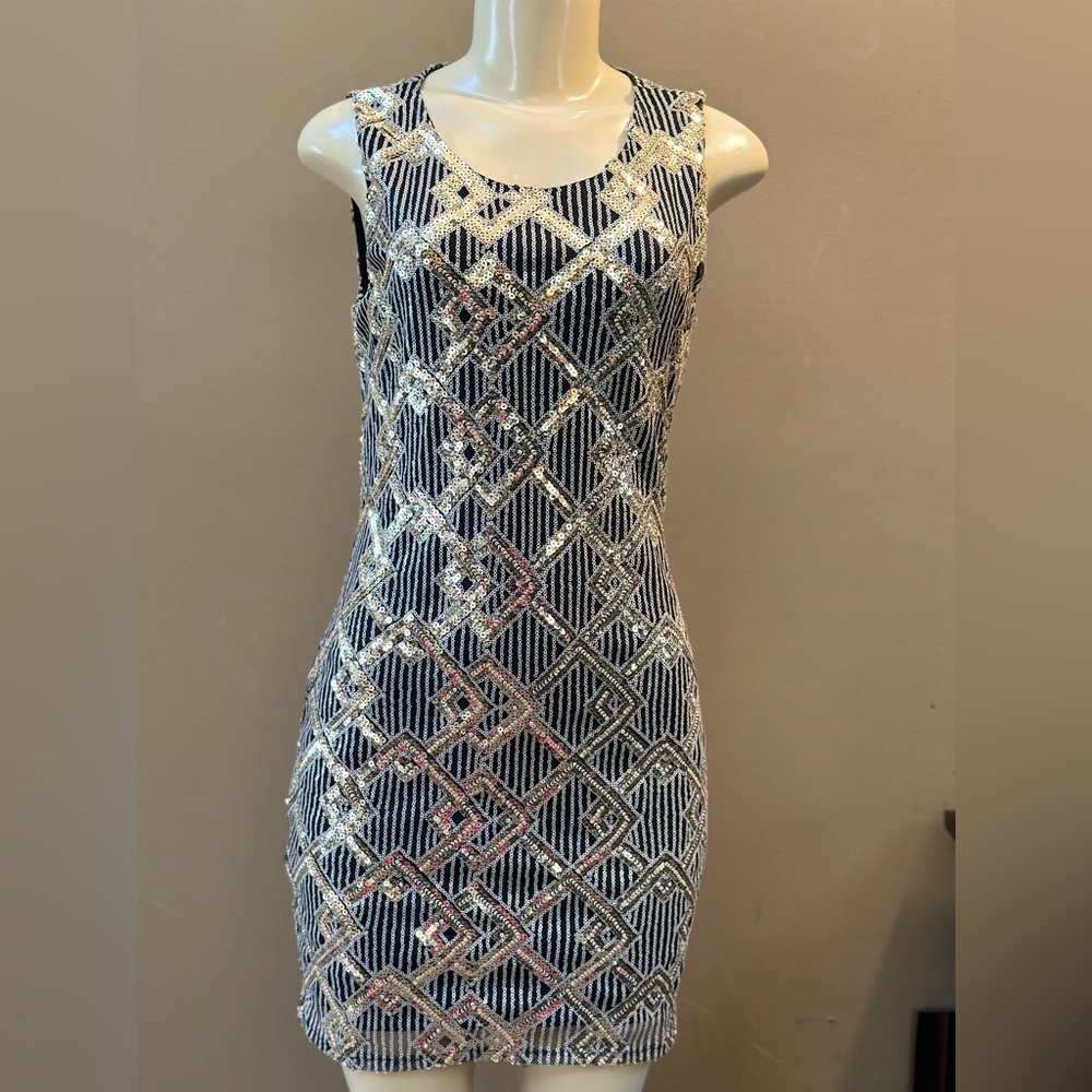 Pattered mini dress